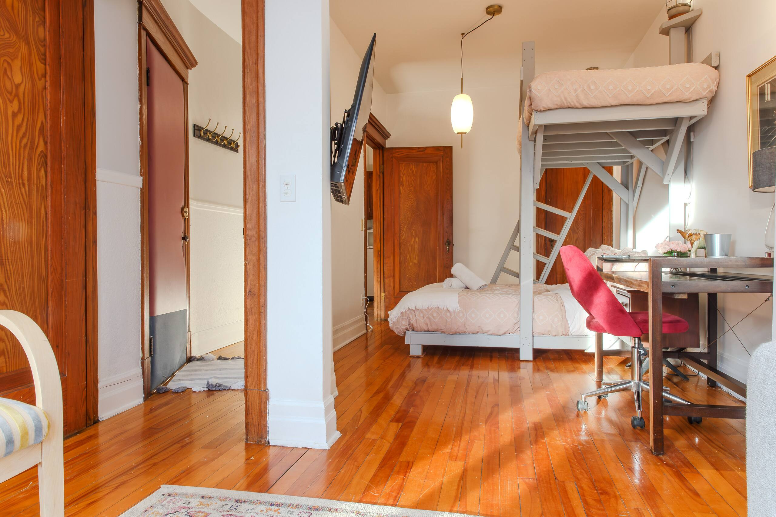 Aïolos - Bedroom image 6