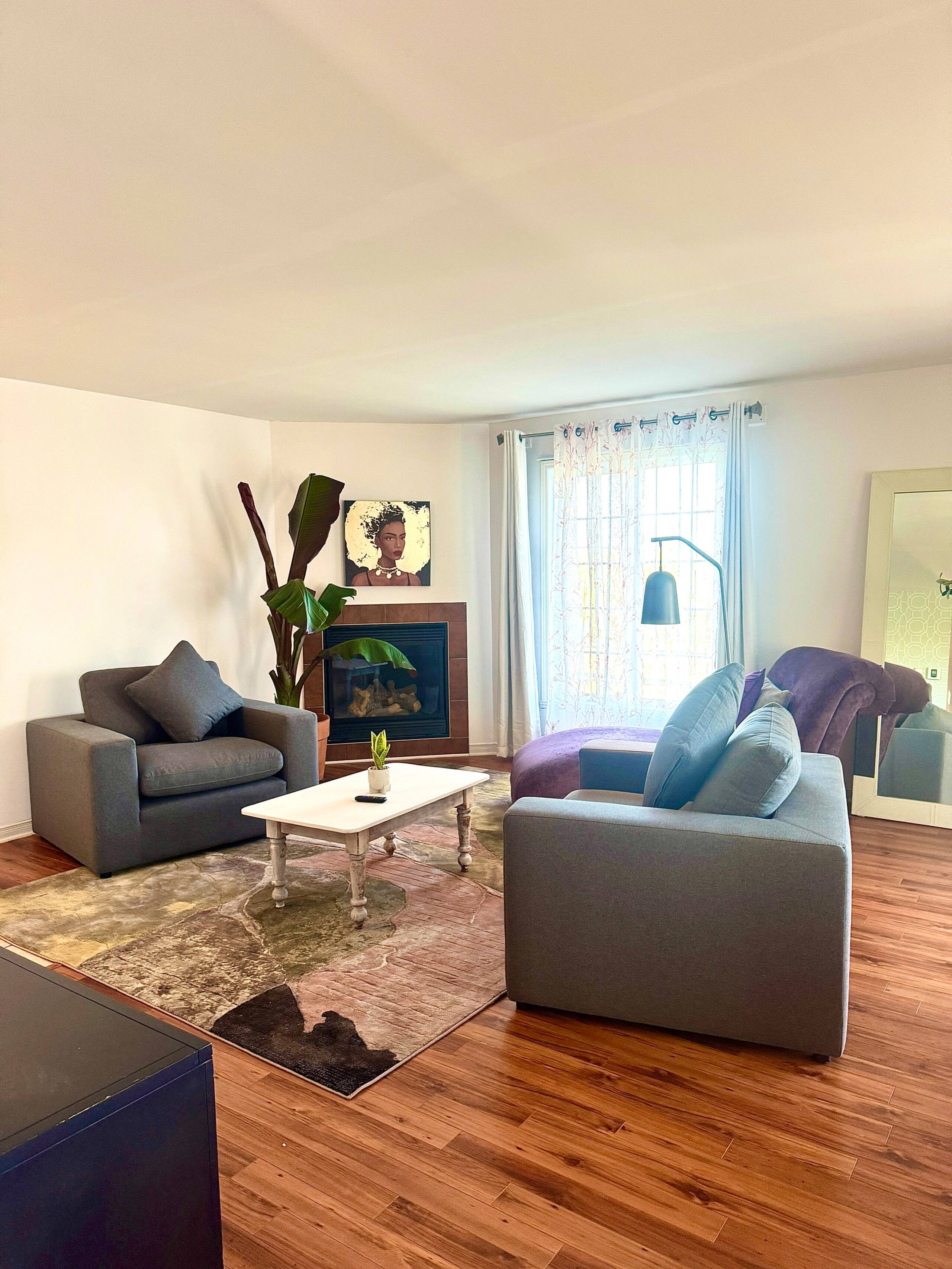 Le Samuel - Living room image 1