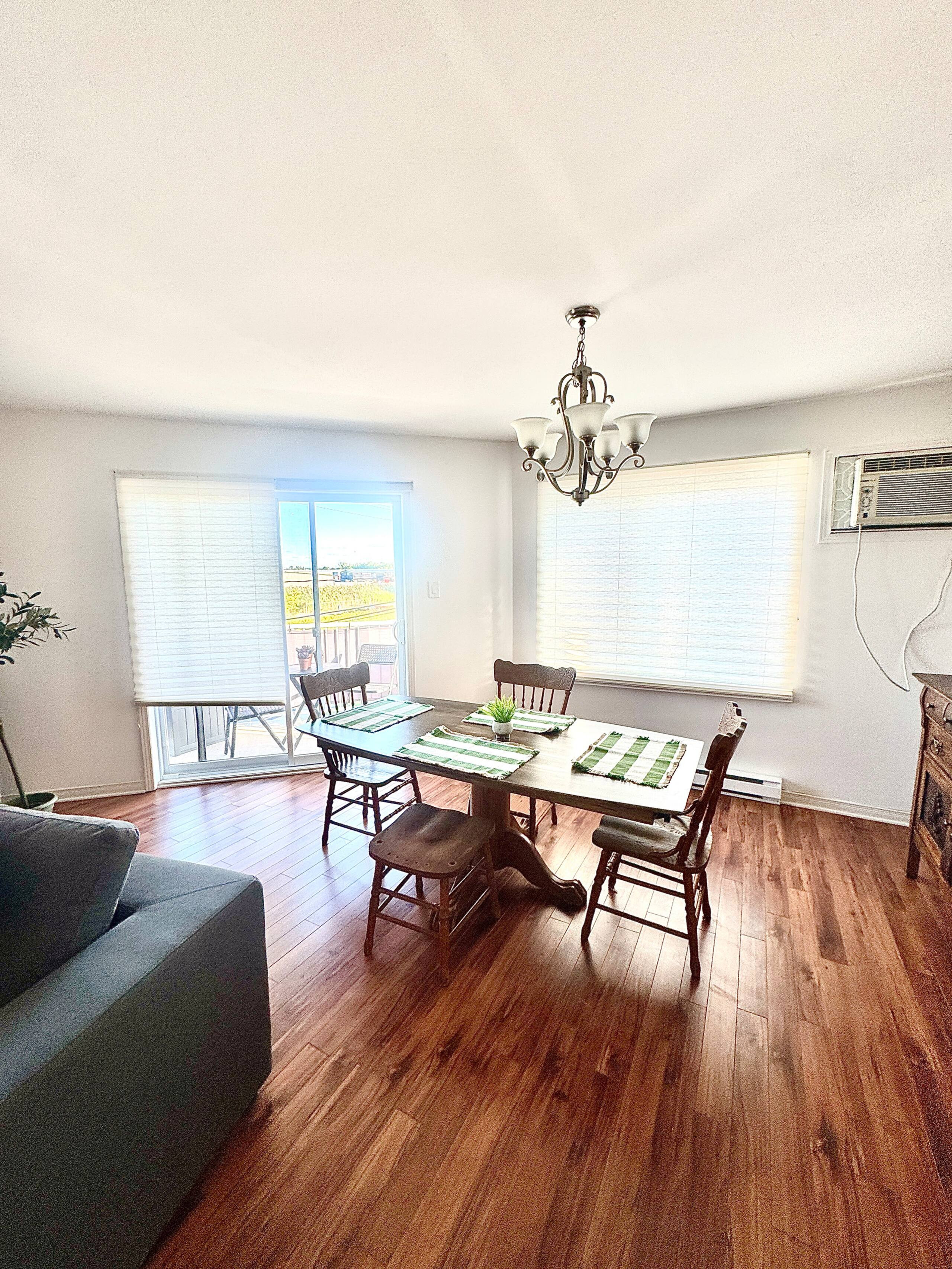 Le Samuel - Dining area image 2