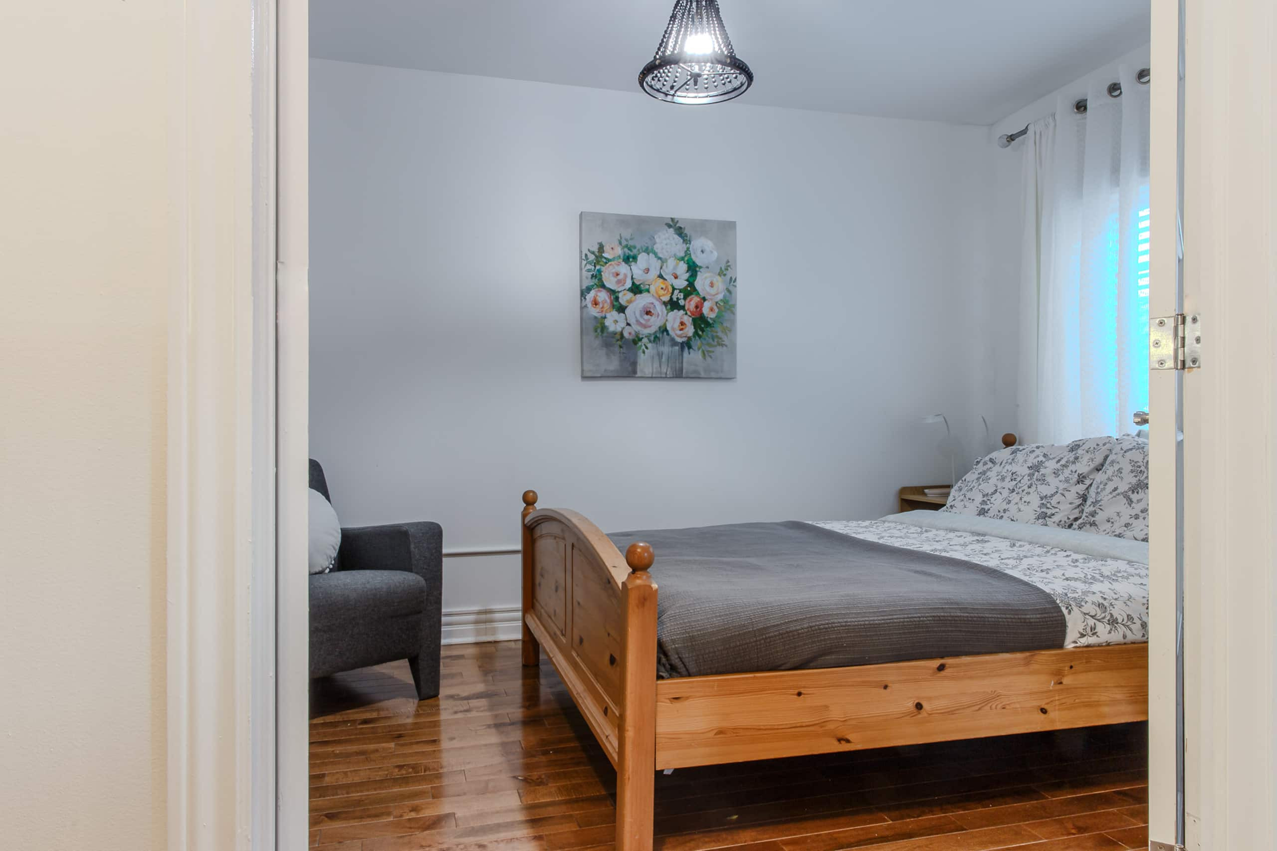 Montreal, I can’t wait! - Bedroom 1 image 2