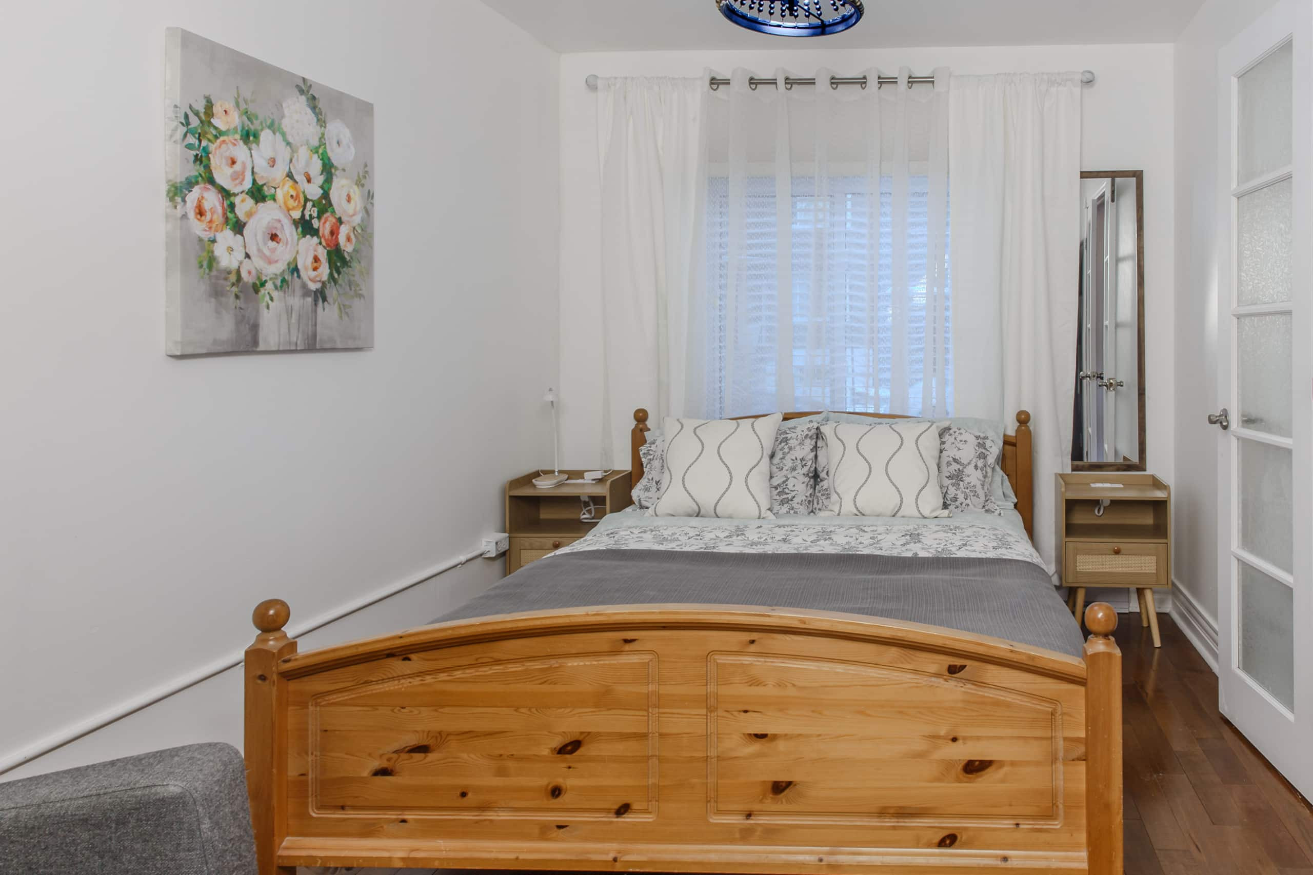 Montreal, I can’t wait! - Bedroom 1 image 3
