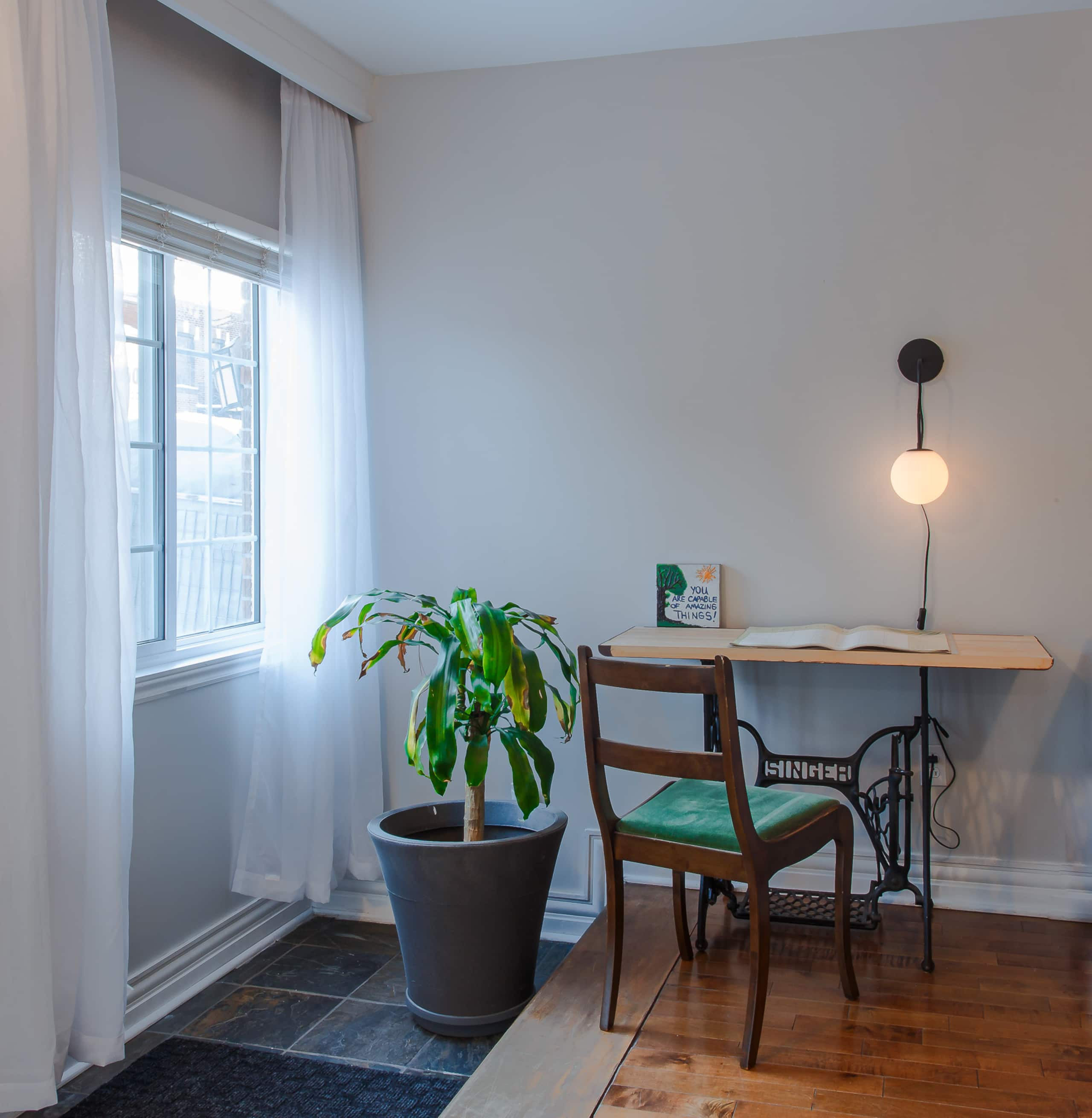 Montreal, I can’t wait! - Office image 1