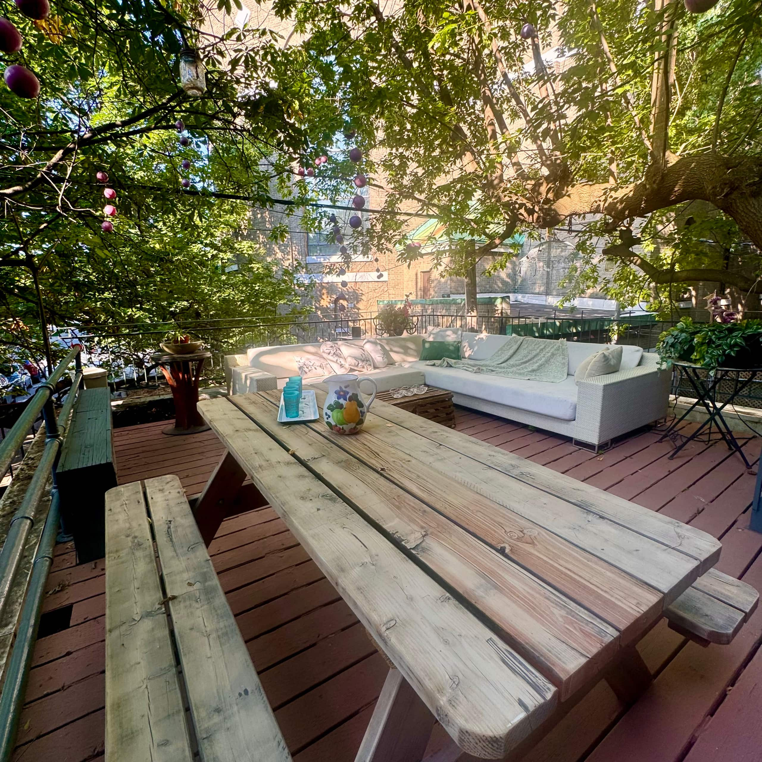 Montrealer - Patio image 1
