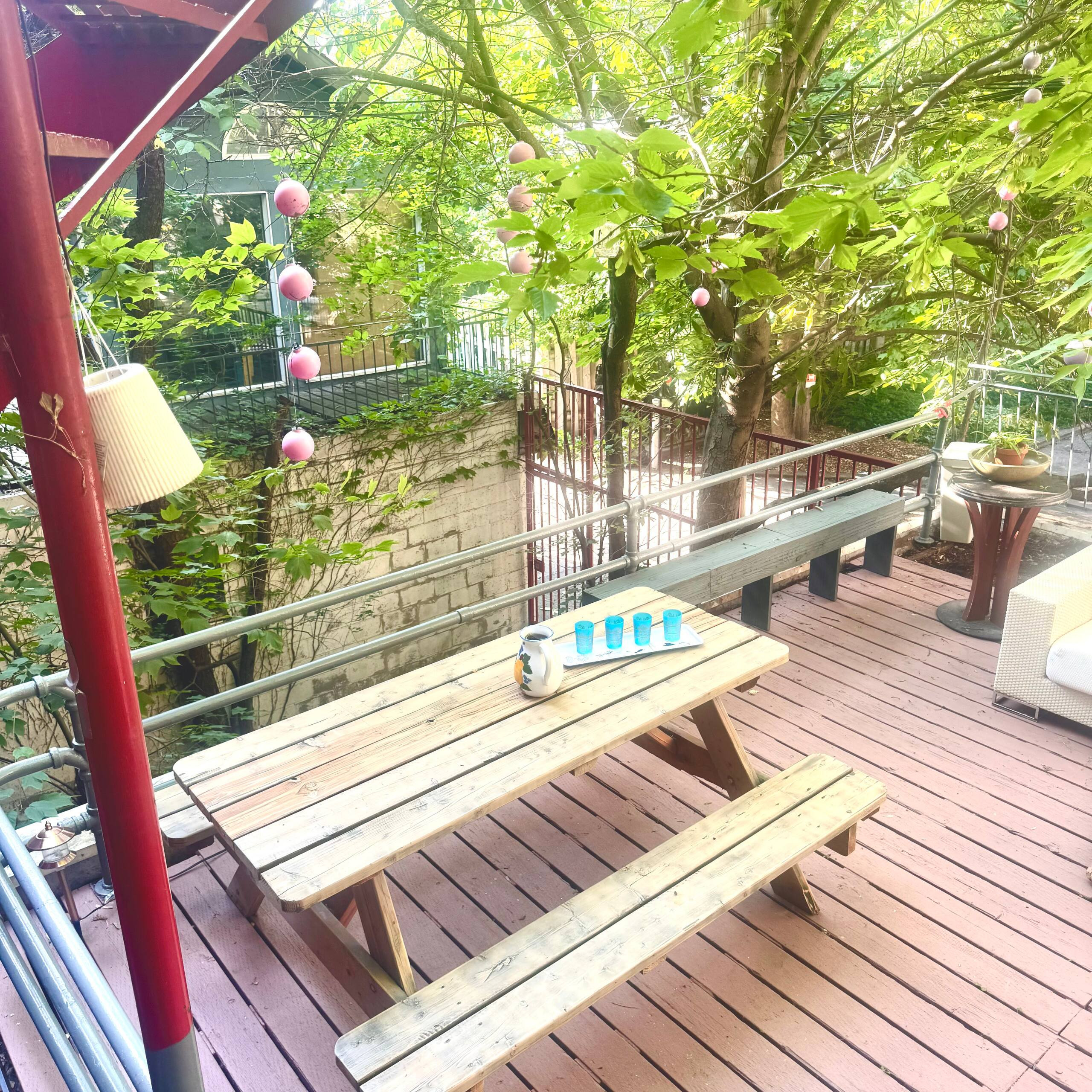 Montrealer - Patio image 3