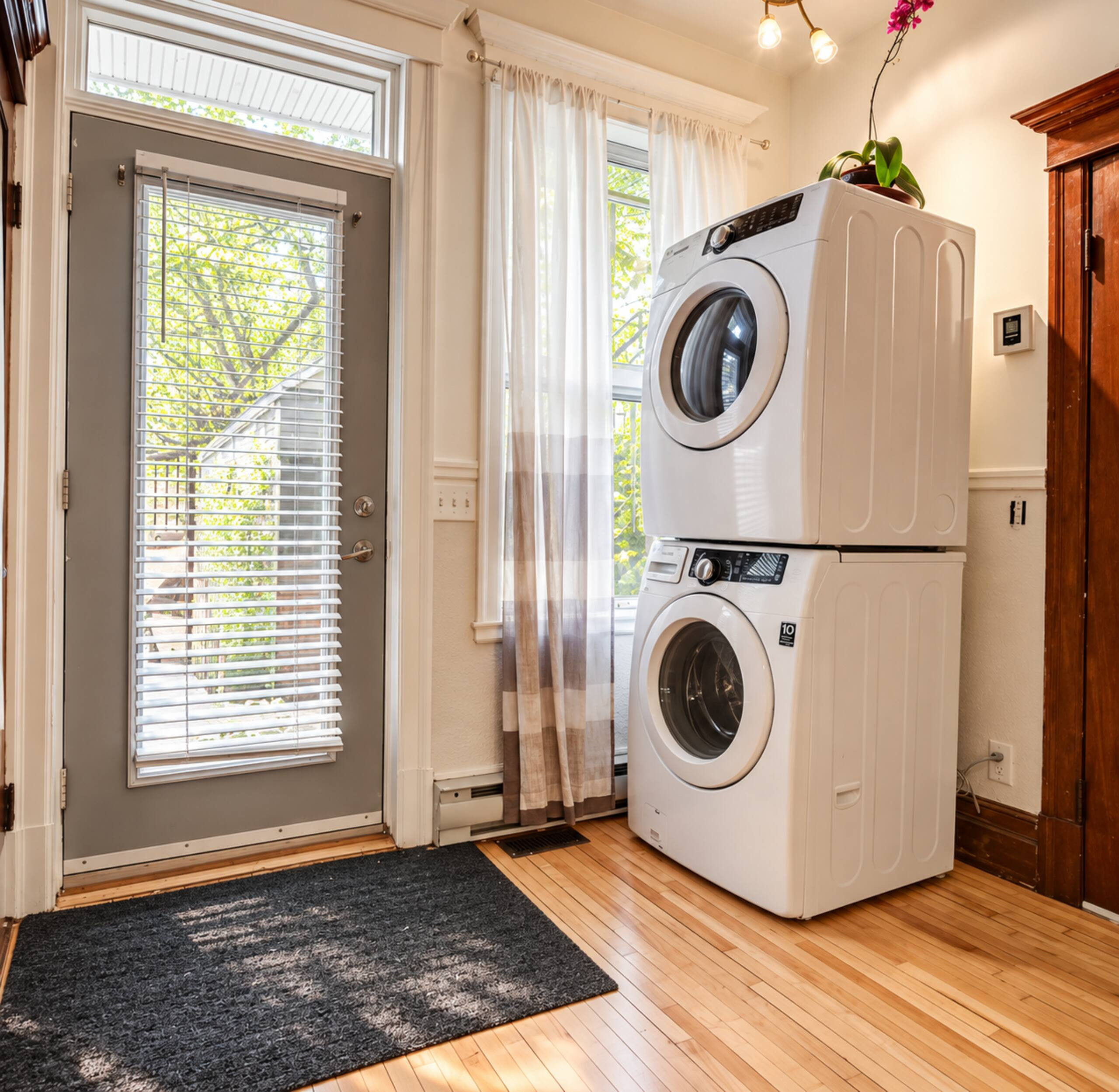 Château Dorion - Laundry area image 1