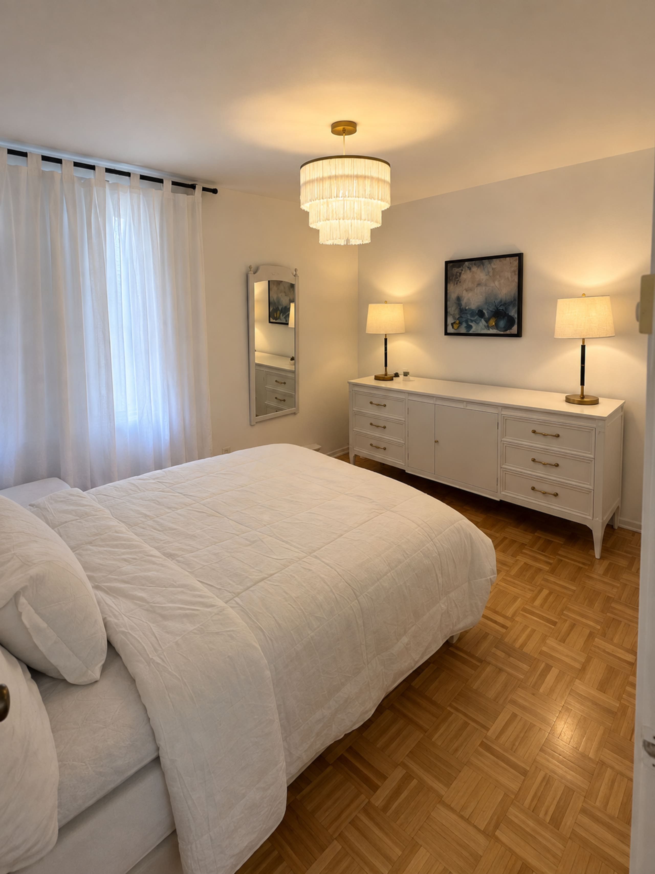 Mia - Bedroom 2 image 2
