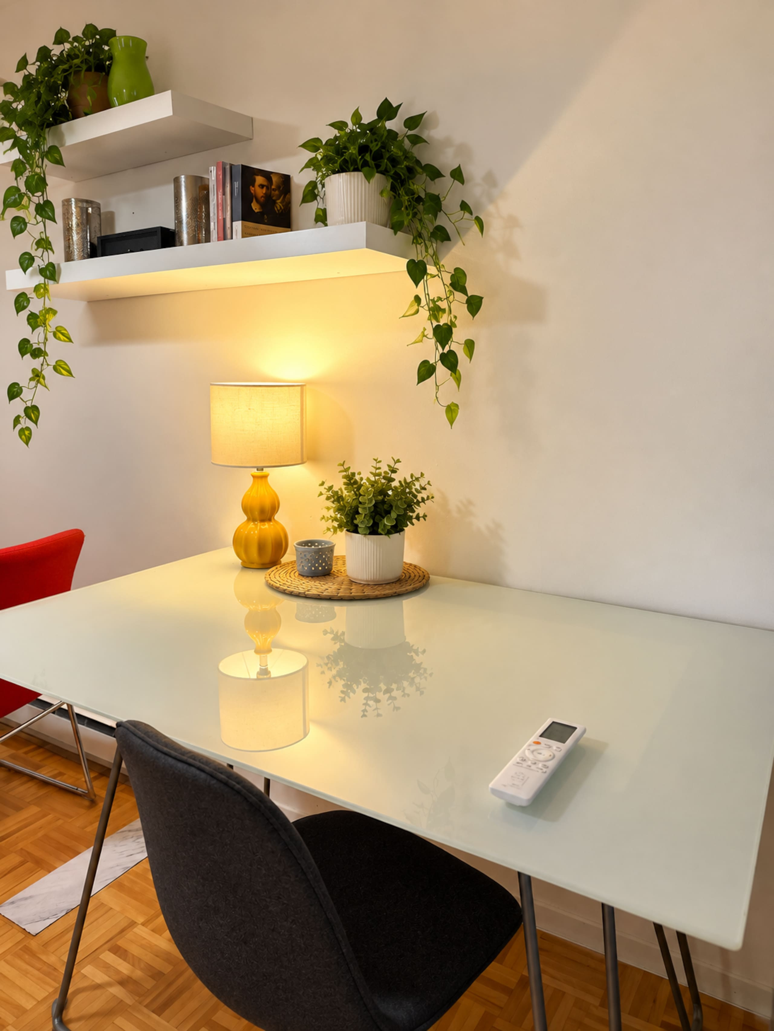 Santorini - Workspace image 1